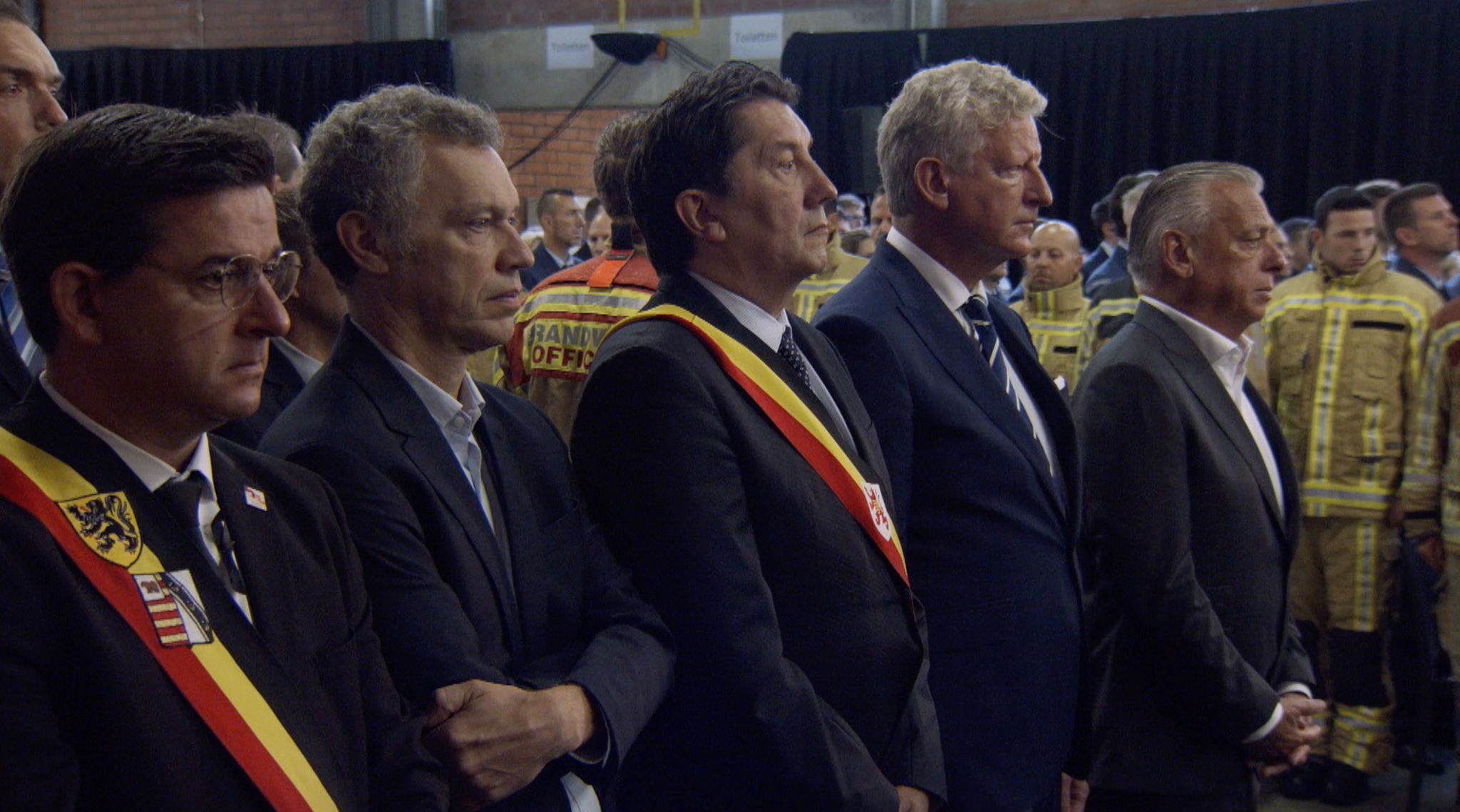 ministers en burgemeester in kerk