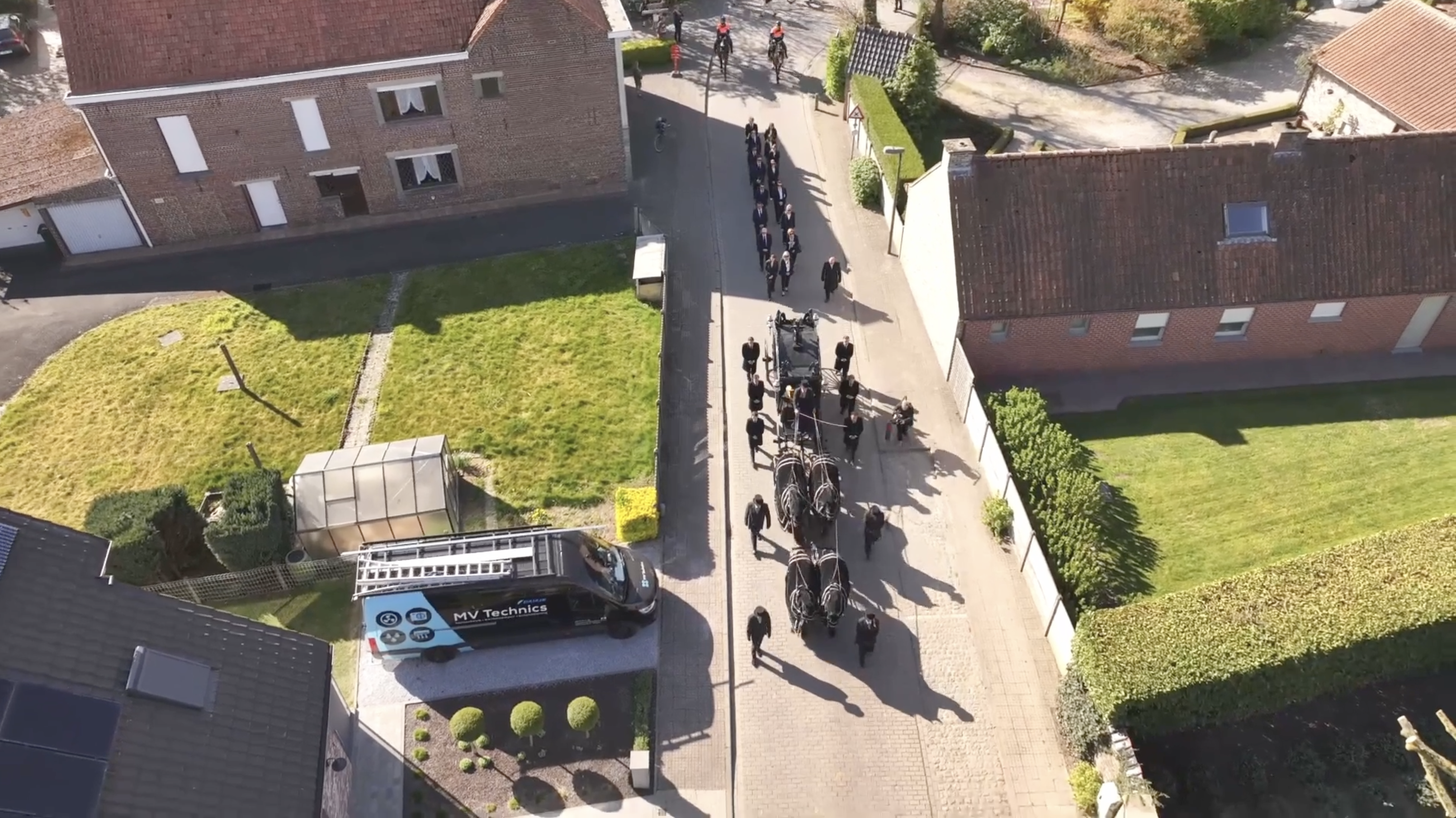 Rouwstoet droneshot